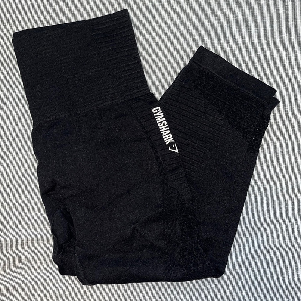 Gymshark seamless black crop leggings